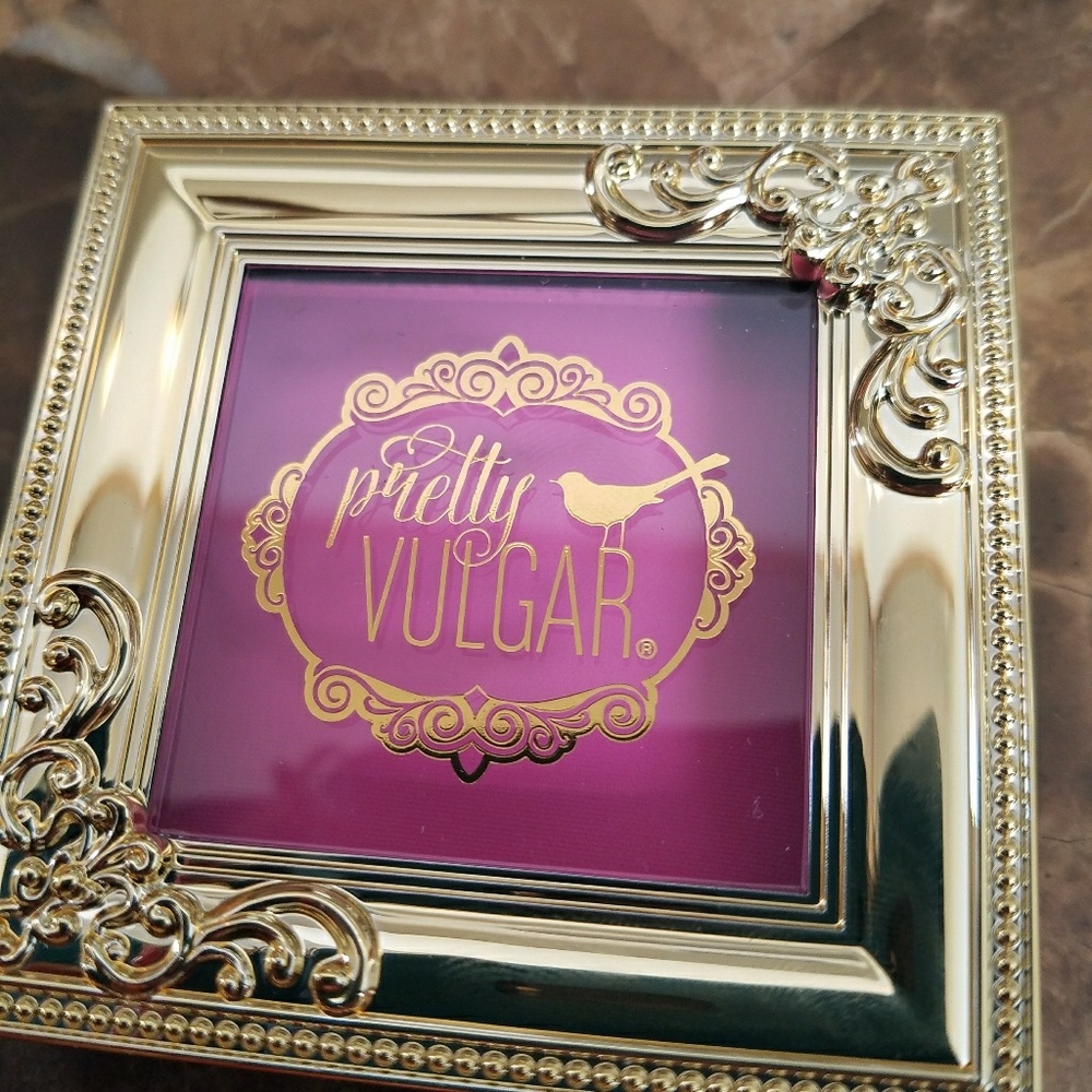 Pretty vulgar blush